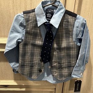 18 month Nautica 4 piece suit